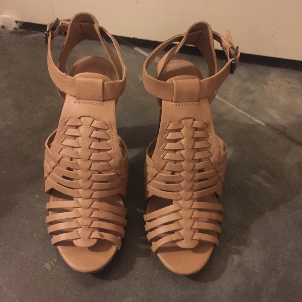 Merona tan strappy sandal