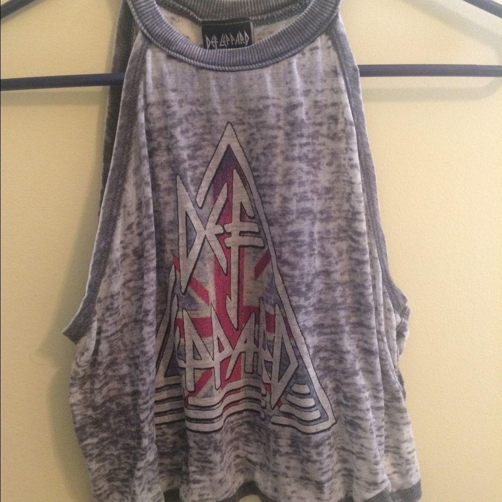 Def Leppard shirt