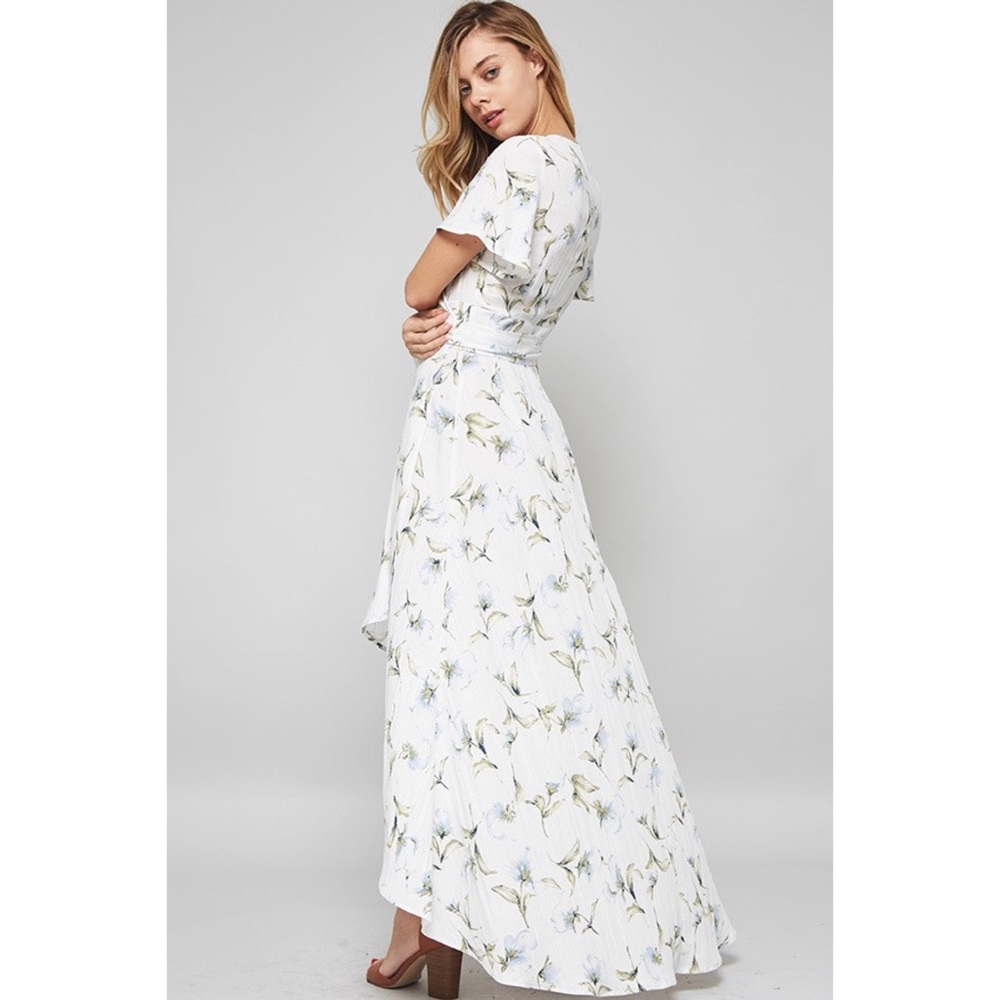 1 left!! ADRIENNE Maxi Dress - Picture 4 of 5