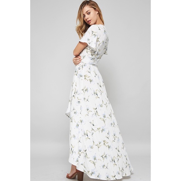 1 left!! ADRIENNE Maxi Dress - Picture 4 of 5