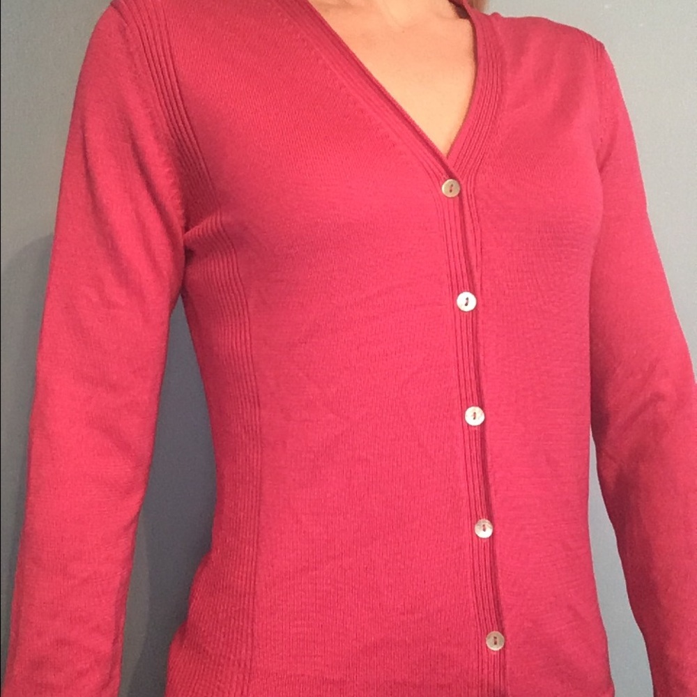 Liz Claiborne pink sweater