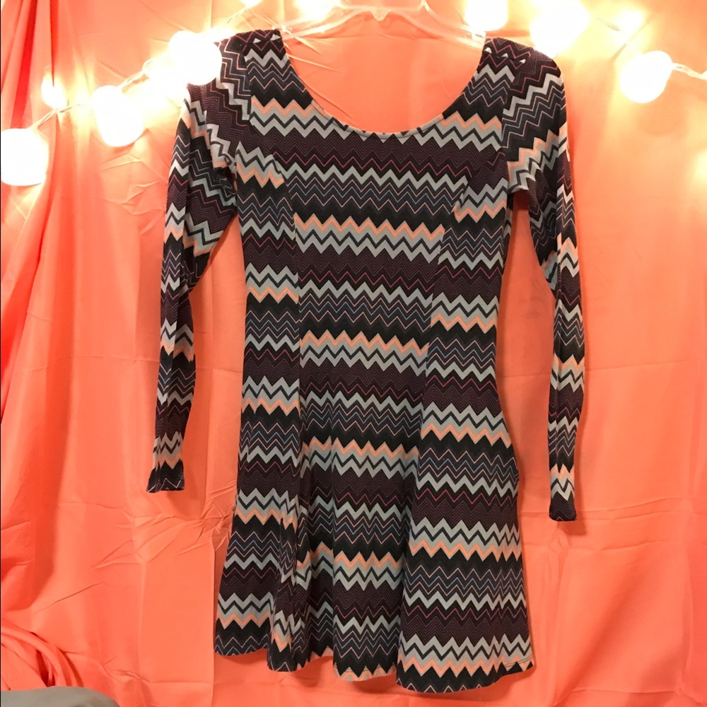 Chevron scoop neck mini skater dress - Picture 1 of 1