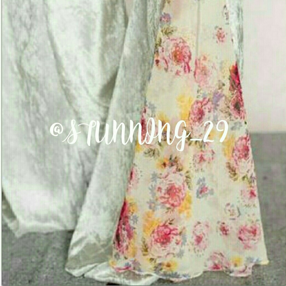 🆕VELVET BOHO BELL PANTS W/LACE INSERTS - Picture 5 of 8