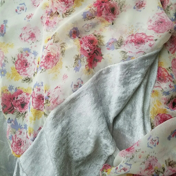 🆕VELVET BOHO BELL PANTS W/LACE INSERTS - Picture 7 of 8