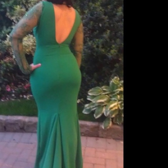 GREEN PROM DRESS - Picture 2 of 2