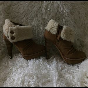 Unique Ugg heel boots 💋👢❤