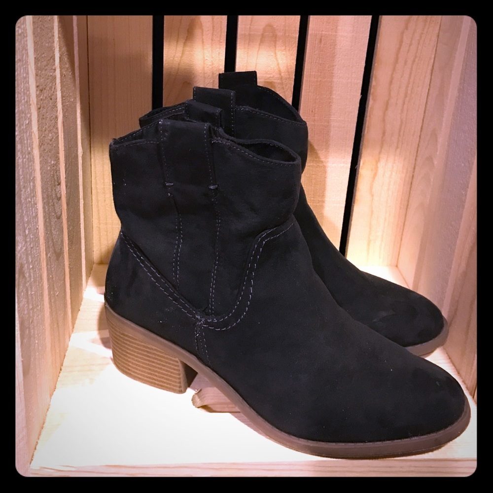 Ankle boots