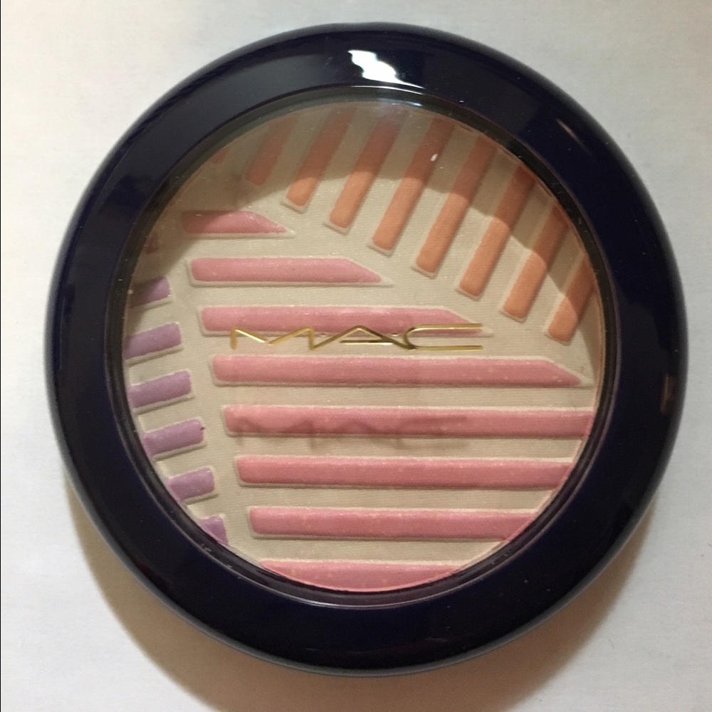 MAC highlight Powder - crew