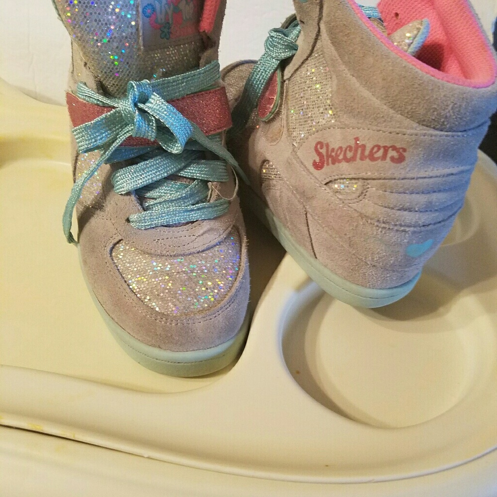 Skechers Sneaker High Top. Glitter worn 2 times