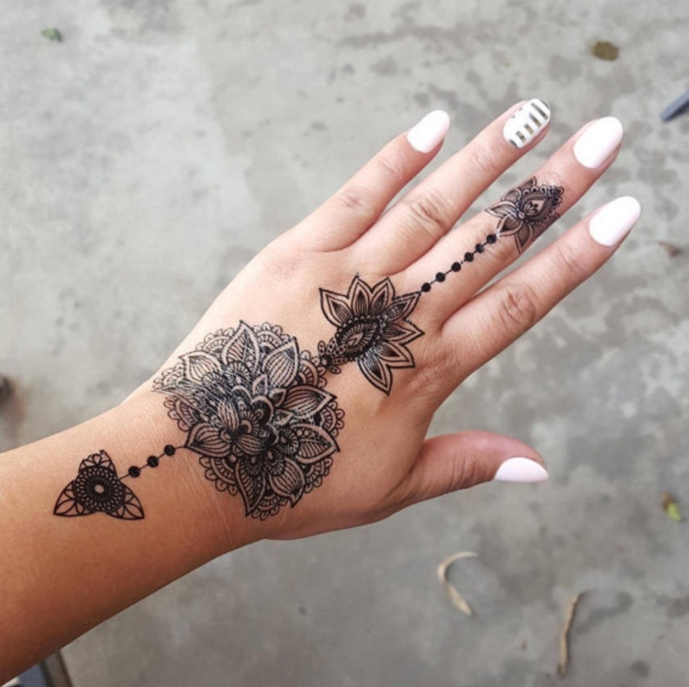 💥FREE💥Henna temporary tattoo
