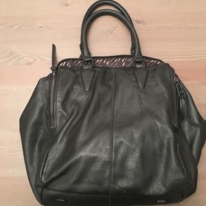 Liebeskind Berlin KaylaE Leather satchel