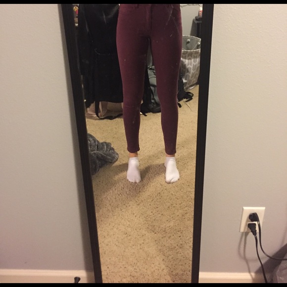 Maroon American Eagle Jeans - Picture 2 of 2