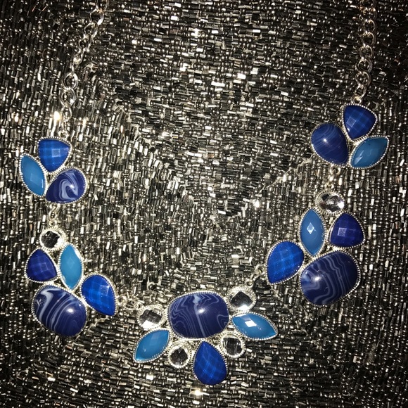 Blue stone necklace - Picture 1 of 4