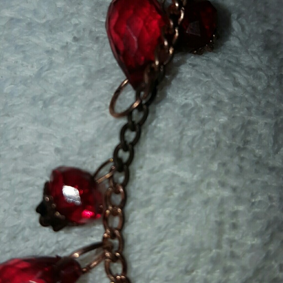 Necklace and earring set - Picture 3 of 4