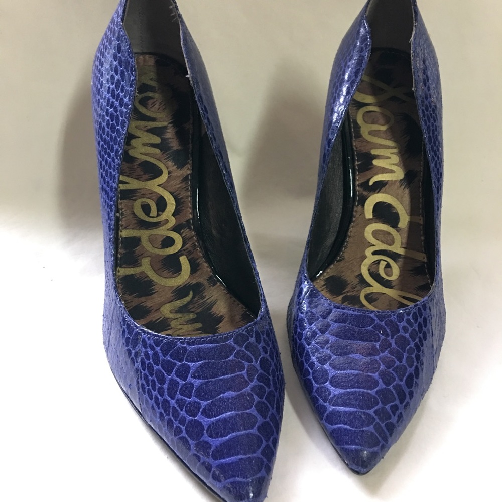 Sam Edelman 6 1/2 Sadi blue snake print pump
