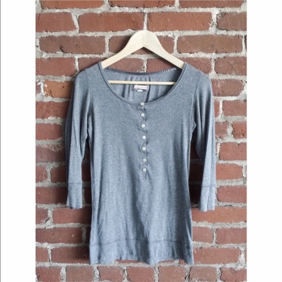Grey Top - Picture 1 of 2