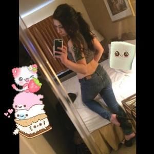 Meet your Posher, Janey