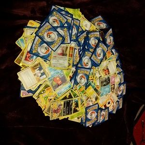 900+ Pokemon cards