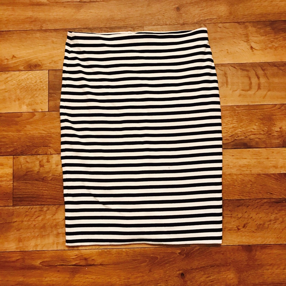 H&M pencil skirt