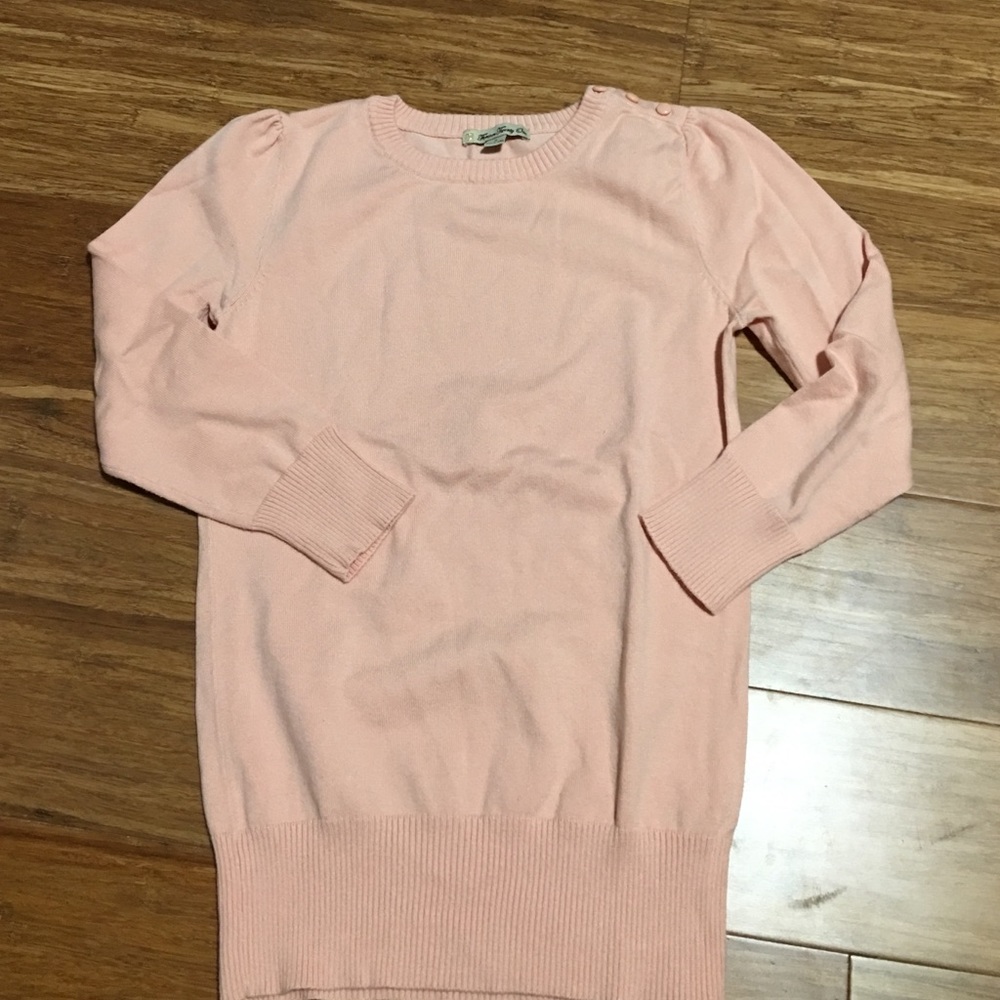 Peachy 3/4 sleeve vintage inspired sweater.