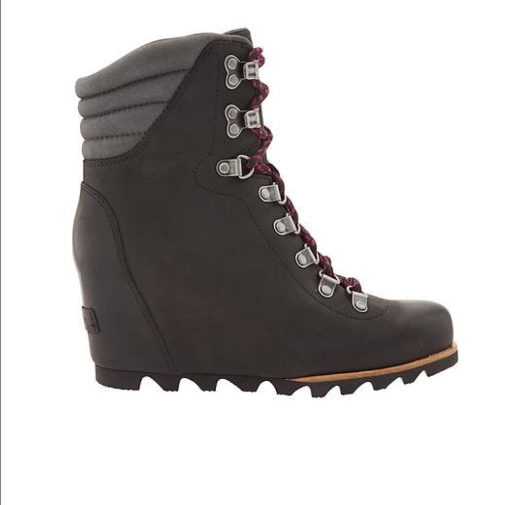 Conquest Wedge by Sorel - Picture 1 of 4
