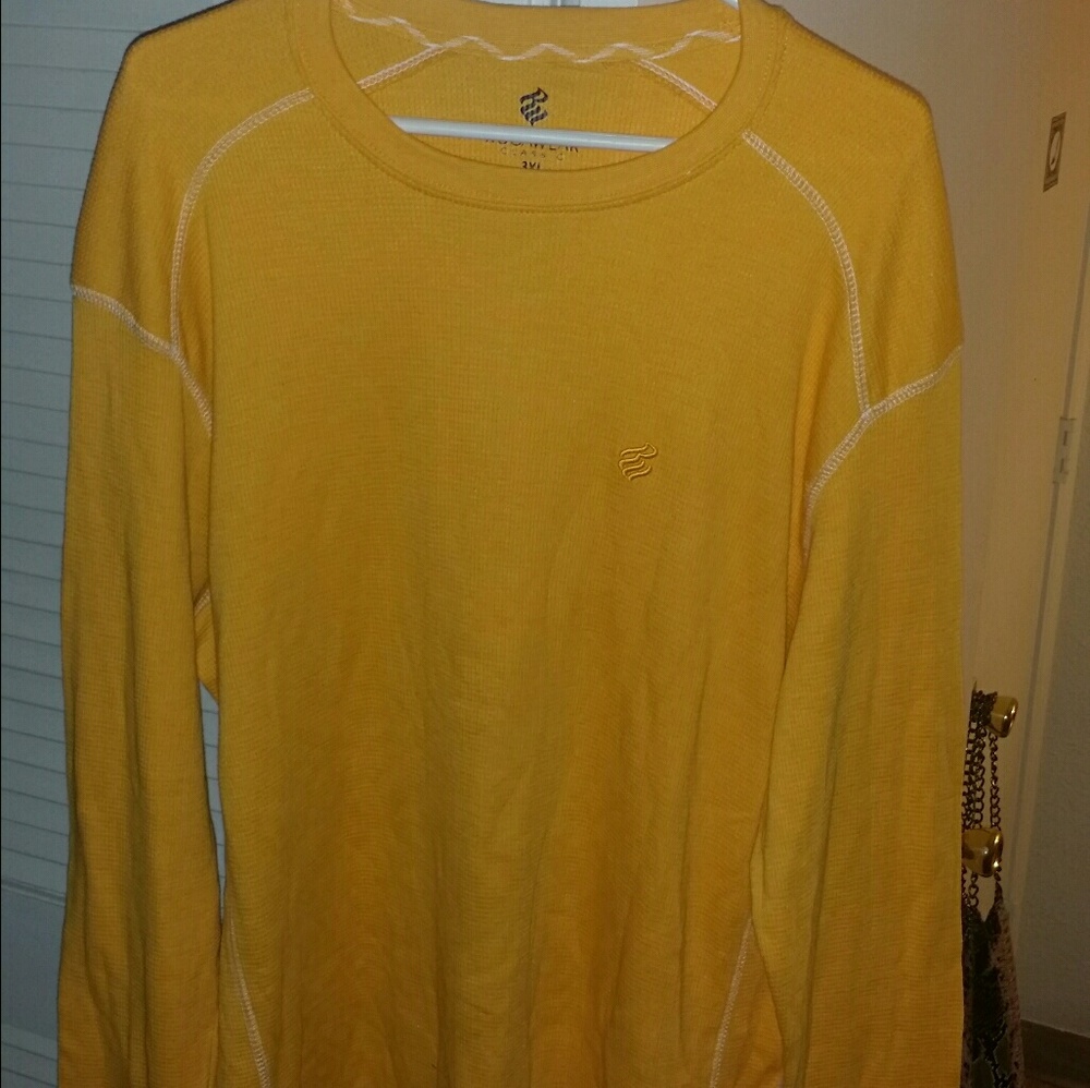 Rocawear long sleeve shirt