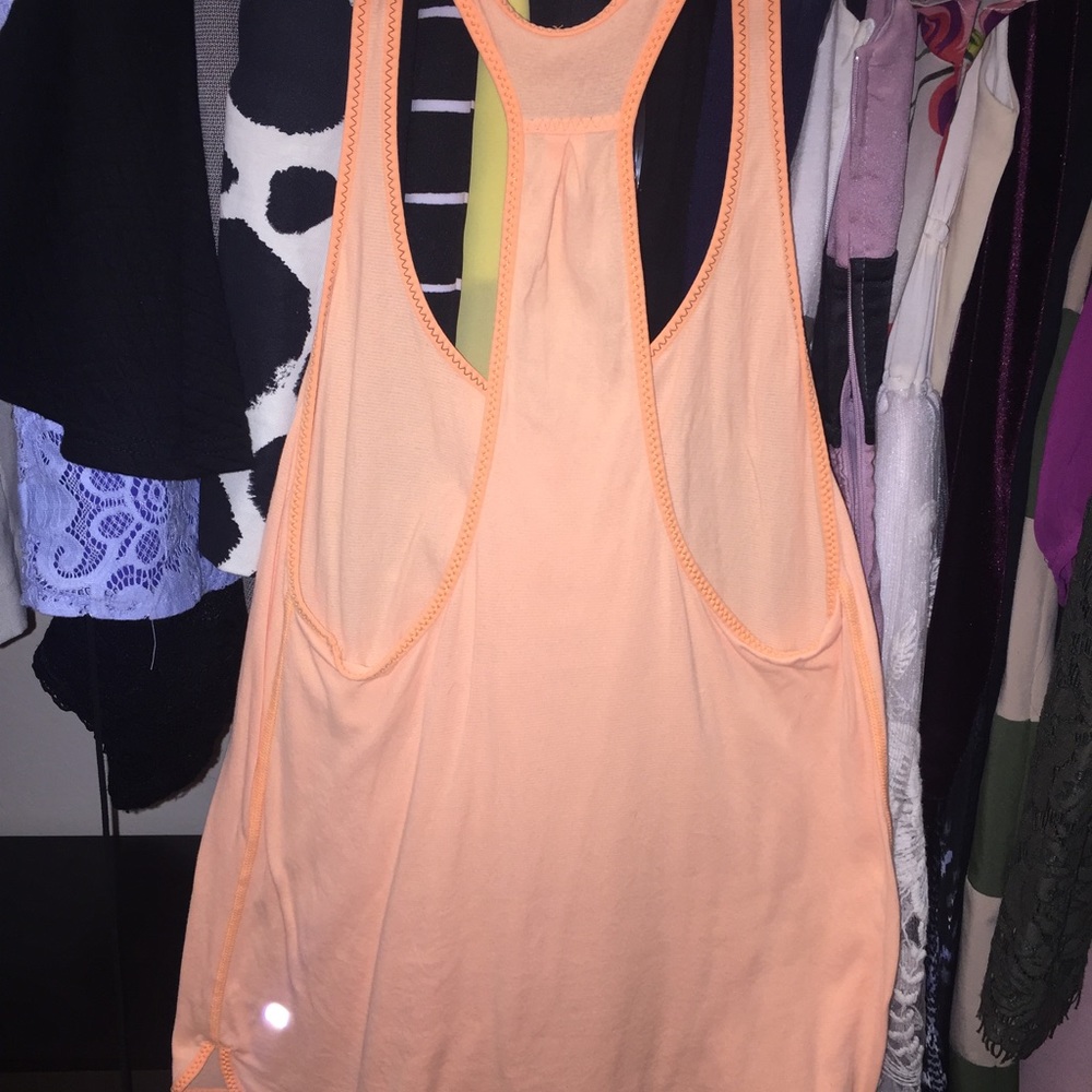 Lululemon singlet