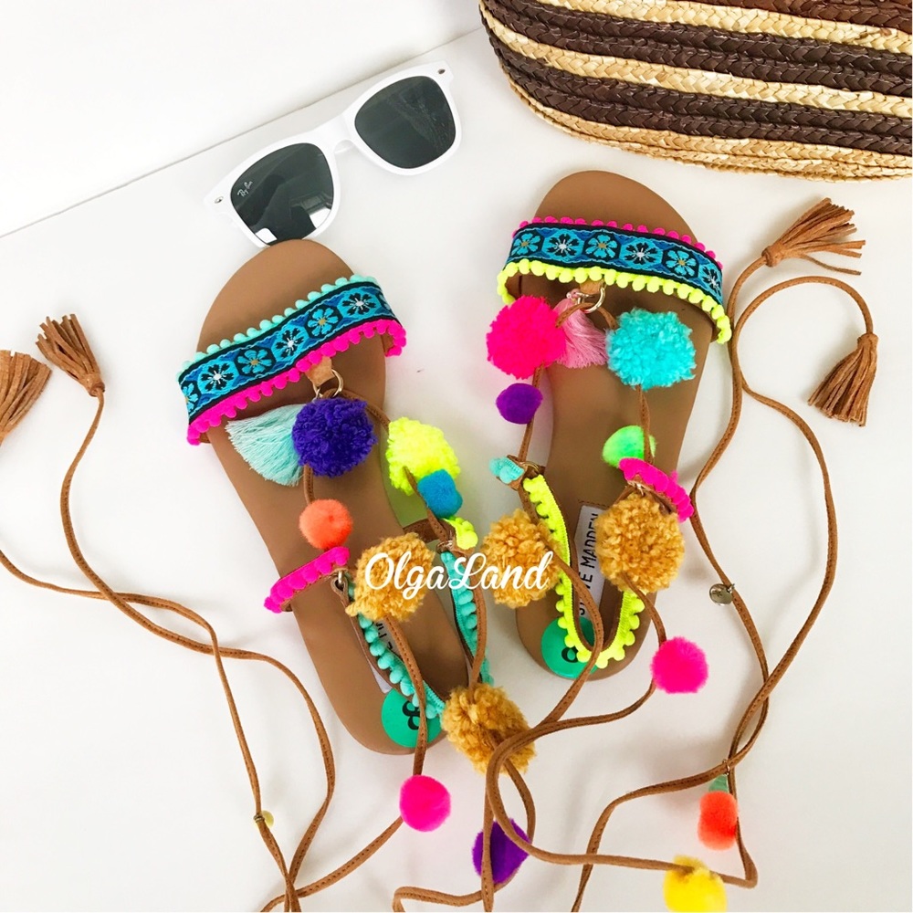 Steve Madden pom pom gladiators