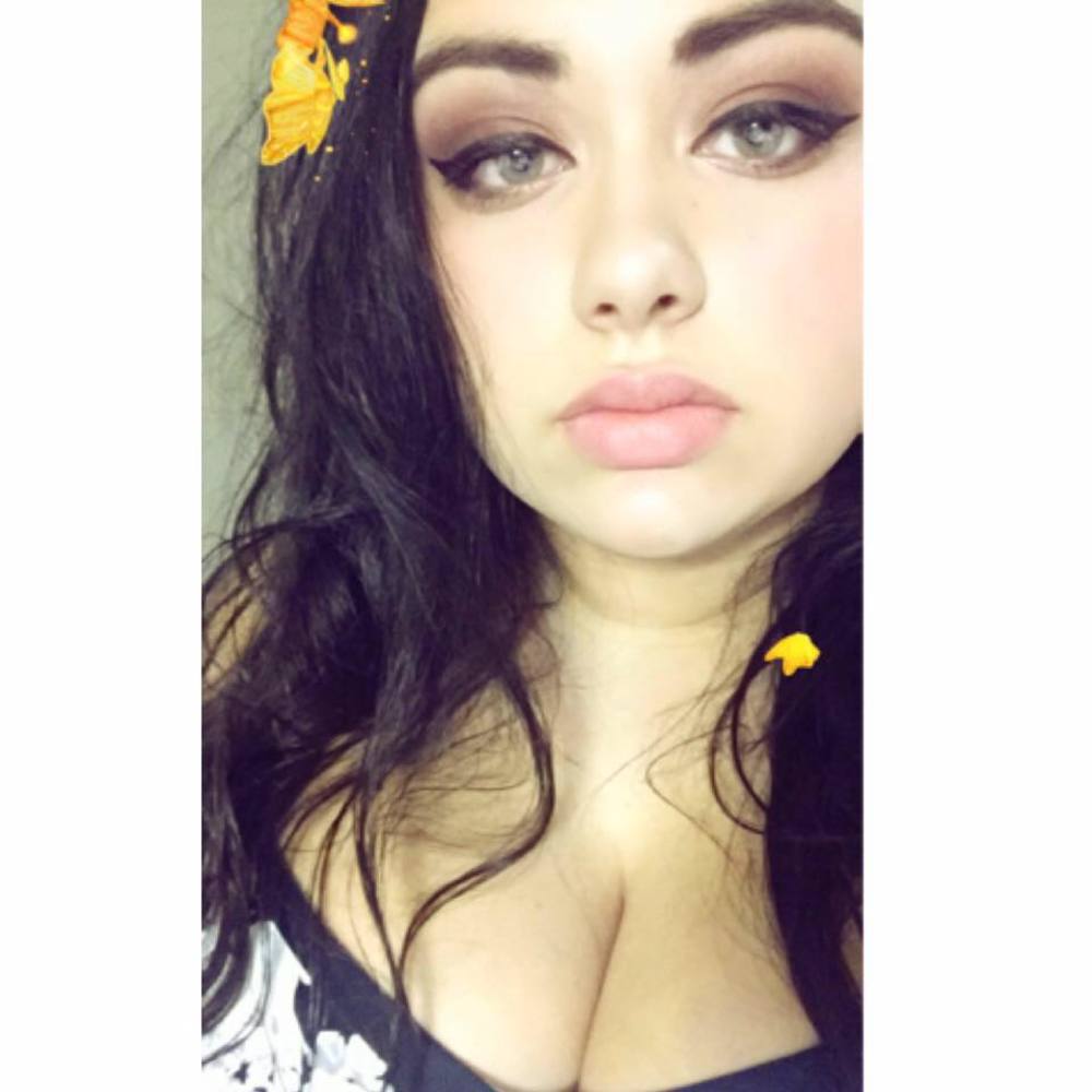 Meet your Posher, Bella