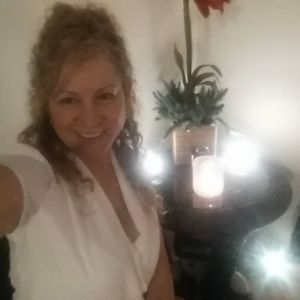 Meet your Posher, Yolanda