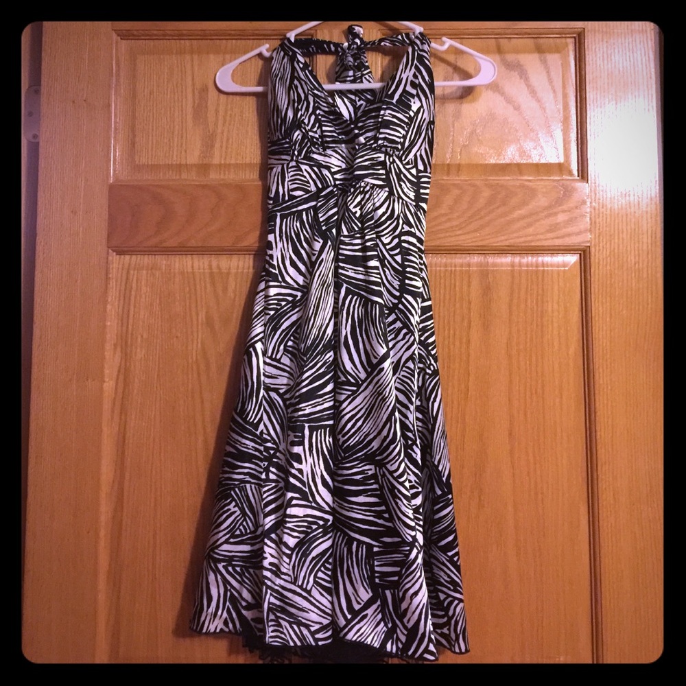 Black and white print dress