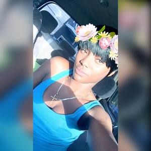 Meet your Posher, Delisa