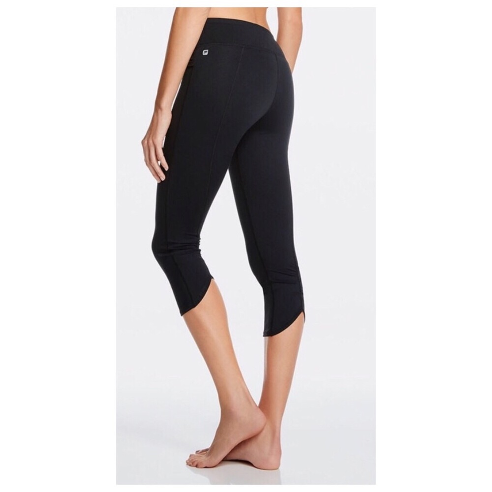 Fabletics Kastos capri pants