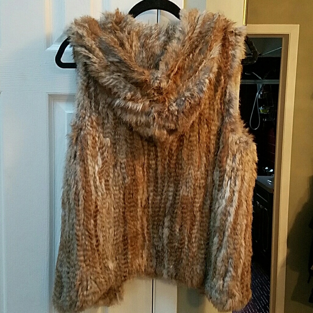 525 Genuine Rabbit Fur Vest With Hood M