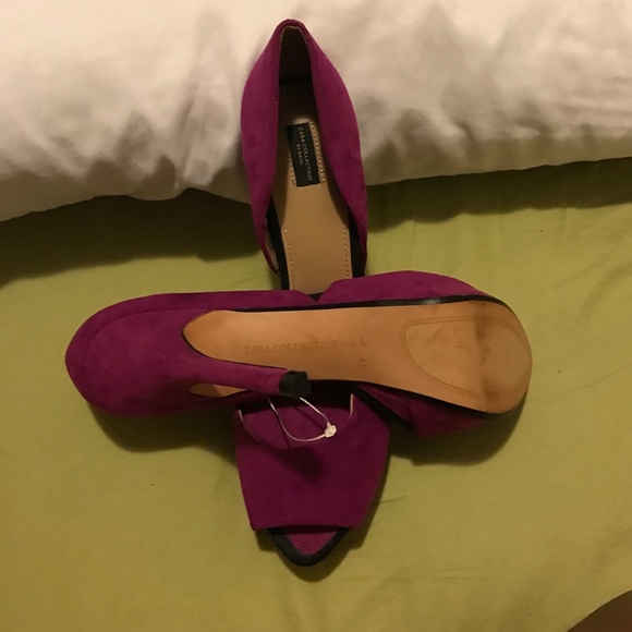 Shoes - Picture 1 of 3