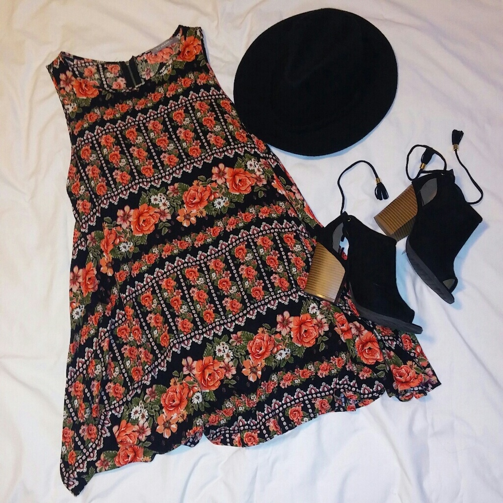 FOREVER 21 SUMMER DRESS