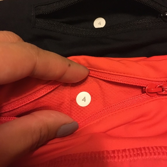 Lululemon speed shorts size 4 - Picture 4 of 4