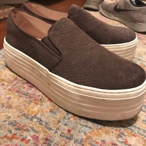 Platform Steve Madden slip on shoes