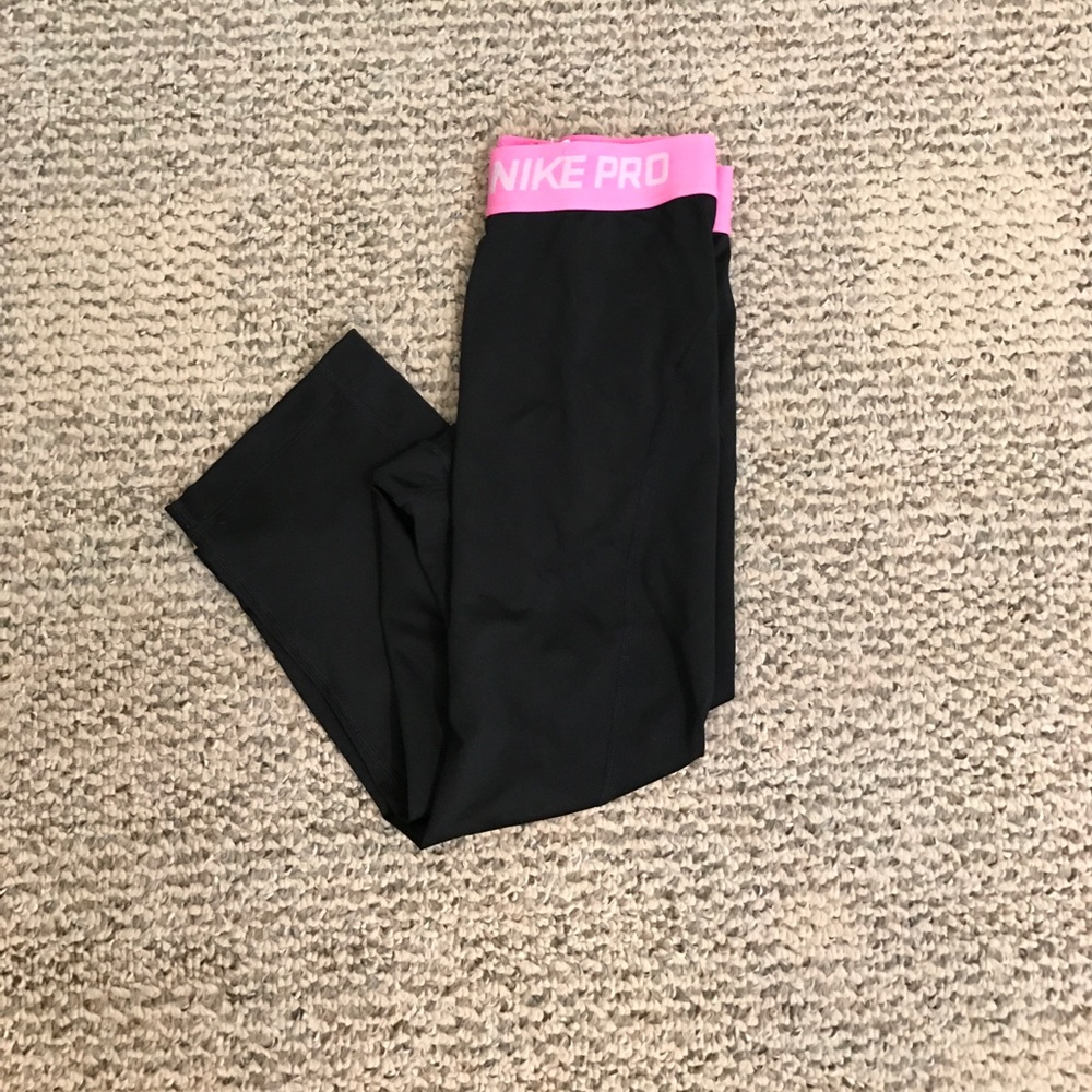 Nike Pro crop leggings