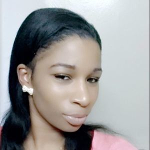 Meet your Posher, Justina