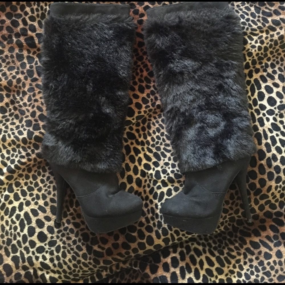 Black Fur Boots