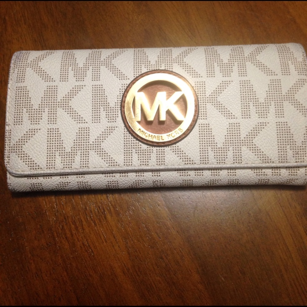 Michael Kors wallet