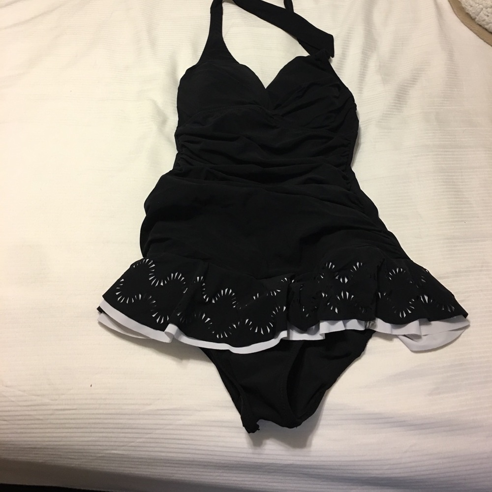 profile bathingsuit