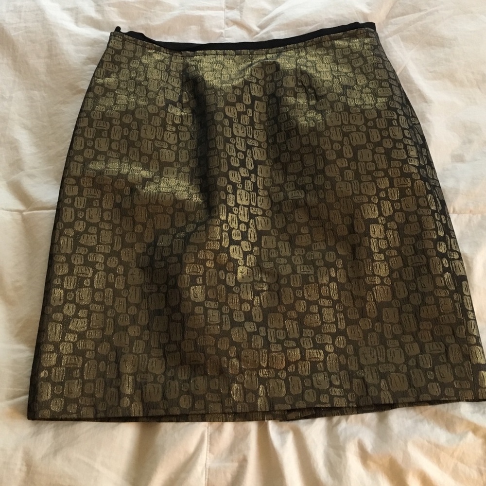NWT Patterned Metallic Gold Pencil Skirt