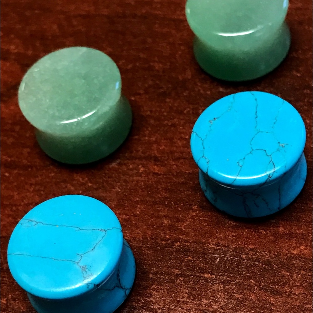 🌸PRICE DROP🌸 Size 5/8 stone plugs