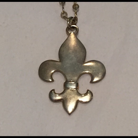 Gold Fleur De Lis Charm necklace - Picture 2 of 5
