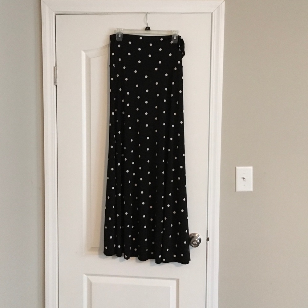 Lularoe polka dot skirt NWOT