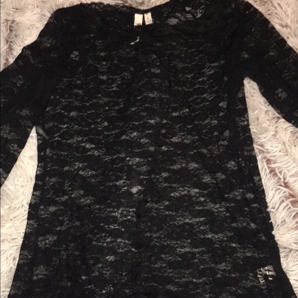 Long sleeve lace top