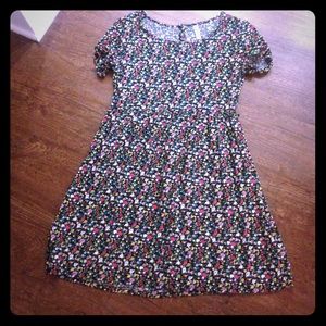 Floral/black minidress.