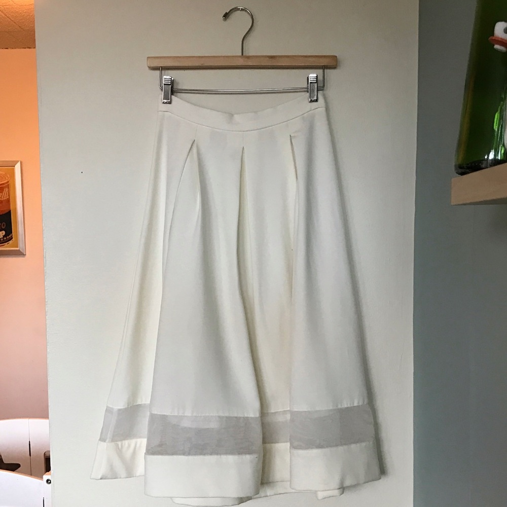 A line off white skirt